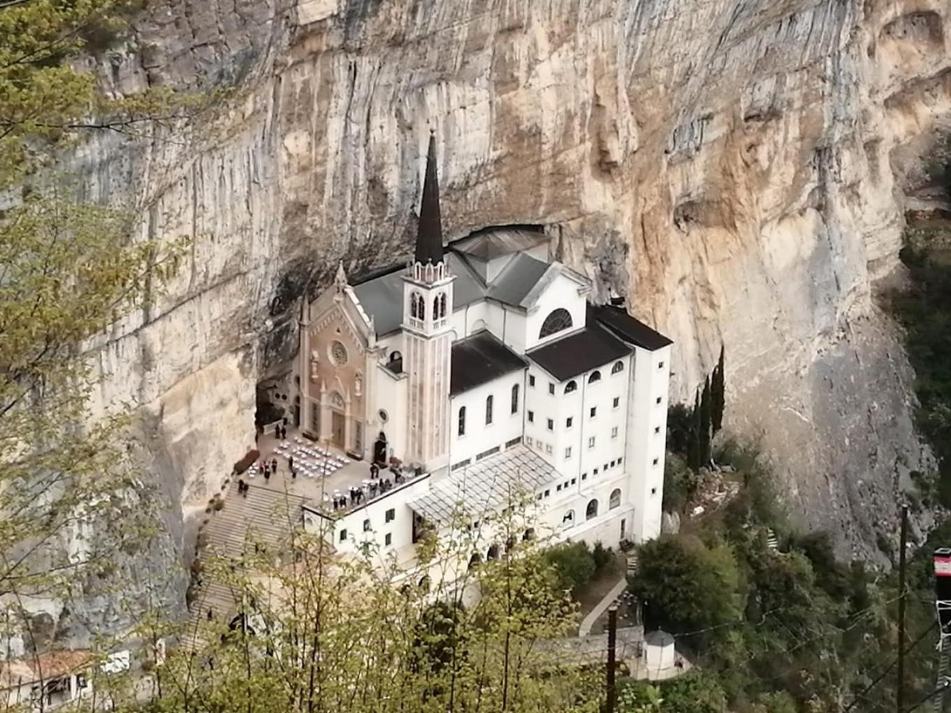 הוילה קאפרינו ורונזה Casa Dell'Alpino מראה חיצוני תמונה